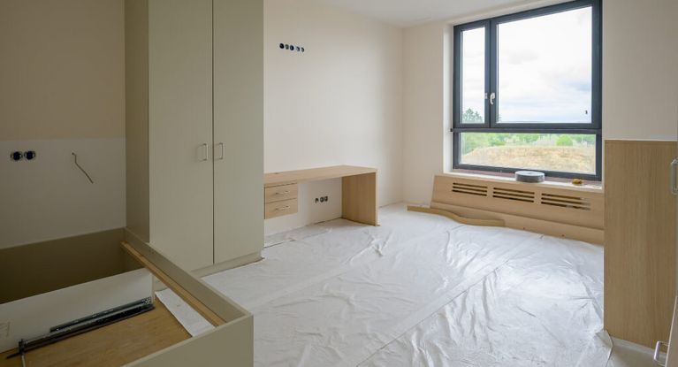Patientenzimmer im Neubau Akutpsychosomatik MEDICLIN Seepark Klinik Bad Münder