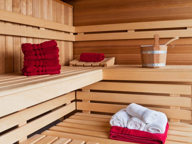 Handtücher in einer Sauna
