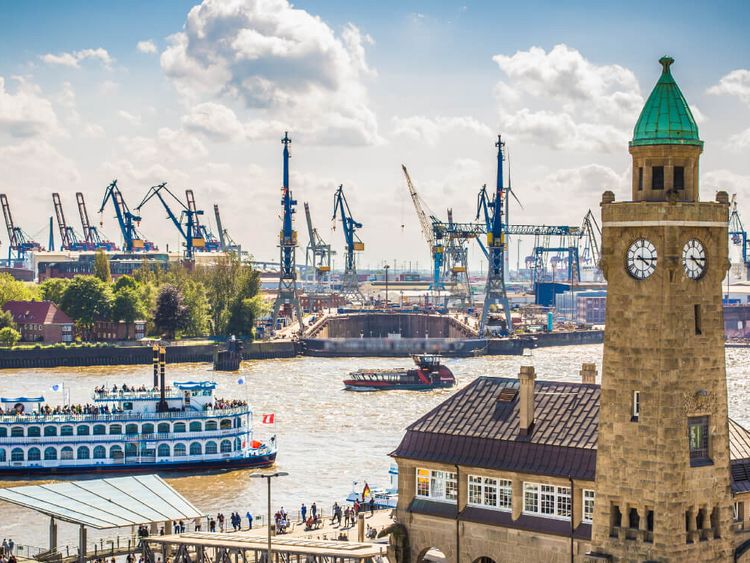 Hamburger Hafen St. Pauli Landungsbrücken