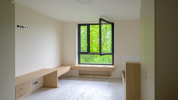Patientenzimmer im Neubau Akutpsychosomatik MEDICLIN Seepark Klinik Bad Münder